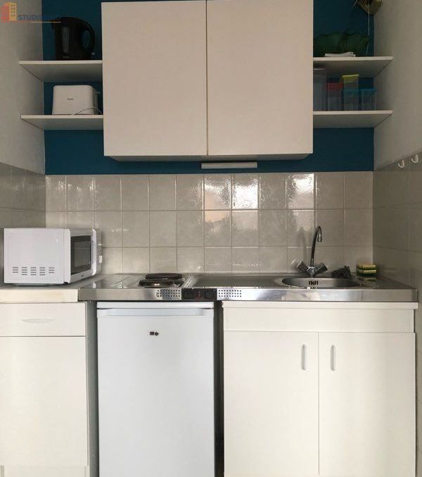 Studio meublé 30m² Montluçon centre - Lumineux, 3e étage - Photo 2