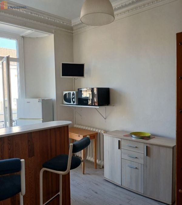 Studio meublé 17m² Vichy 03200 - Meublé, DPE D - Photo 1