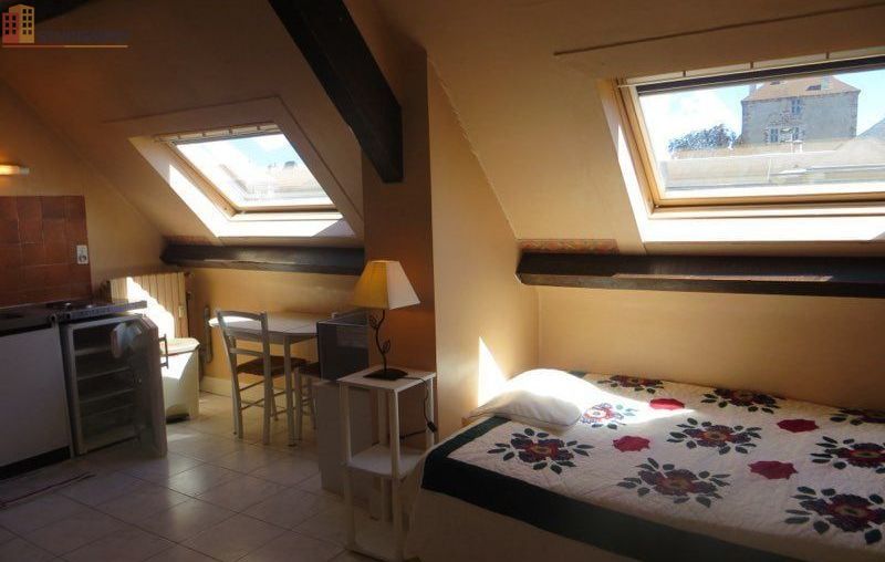Studio meublé 21m² Moulins 03000 - Meublé, dernier étage - Photo 1