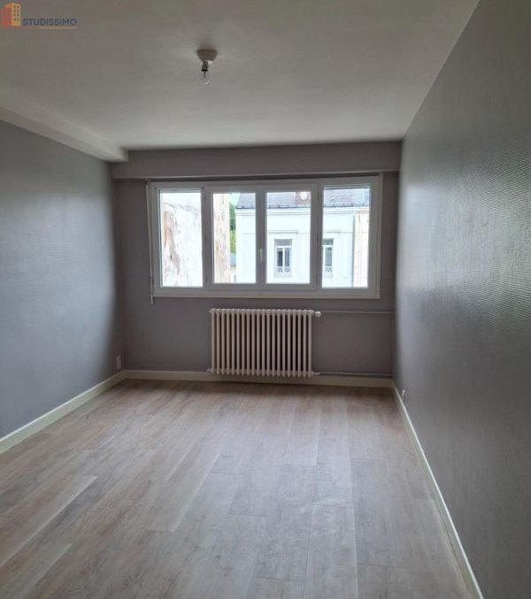 Studio 42m² Vichy - lumineux, proche centre - Photo 3