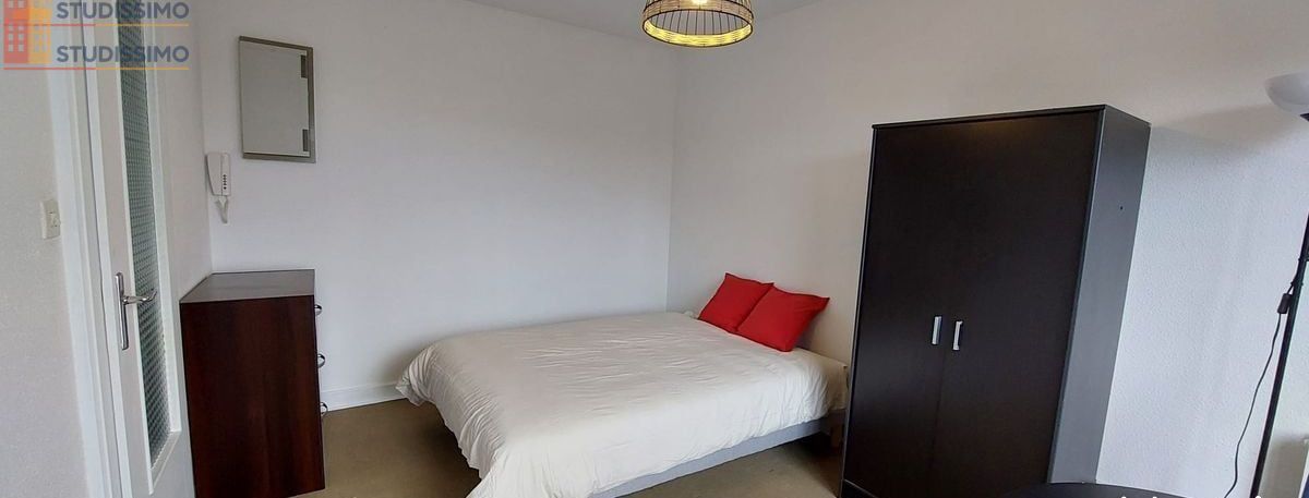 Studio meublé 28m² Montluçon - Résidence standing, parking privé - Photo 1