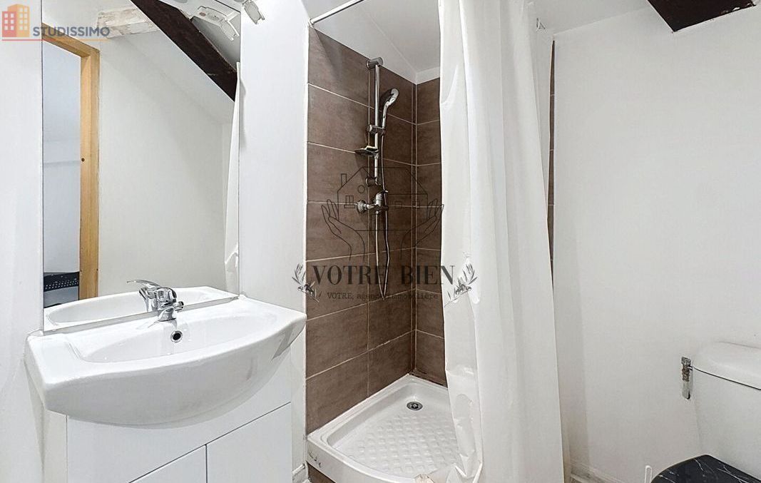 Studio meublé 26m² Manosque - Meublé, dernier étage - Photo 1