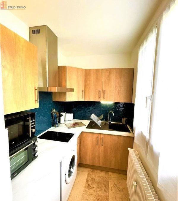 Studio meublé 24m² Gréoux-les-Bains - Meublé, dernier étage - Photo 2