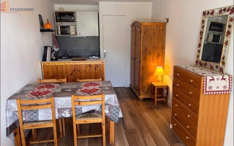 Studio meublé 25m² Allos 04260 - Meublé, DPE C - Photo 2