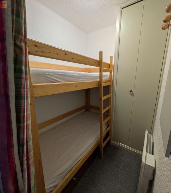 Studio 20m² Aiguilles 05470 - Meublé, 2e étage - Photo 2