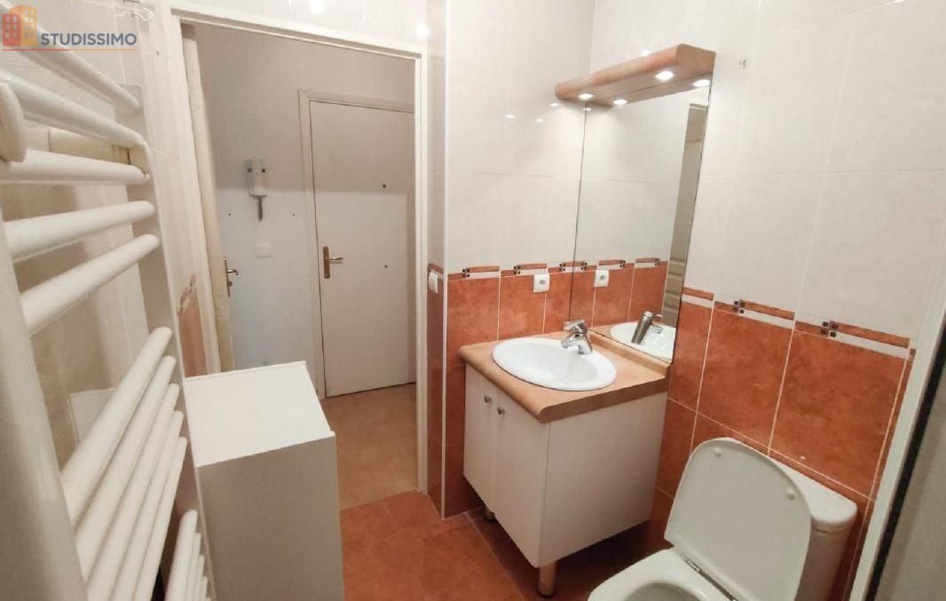 Studio meublé 24m² Nice 06300 - Dernier étage, lumineux - Photo 2