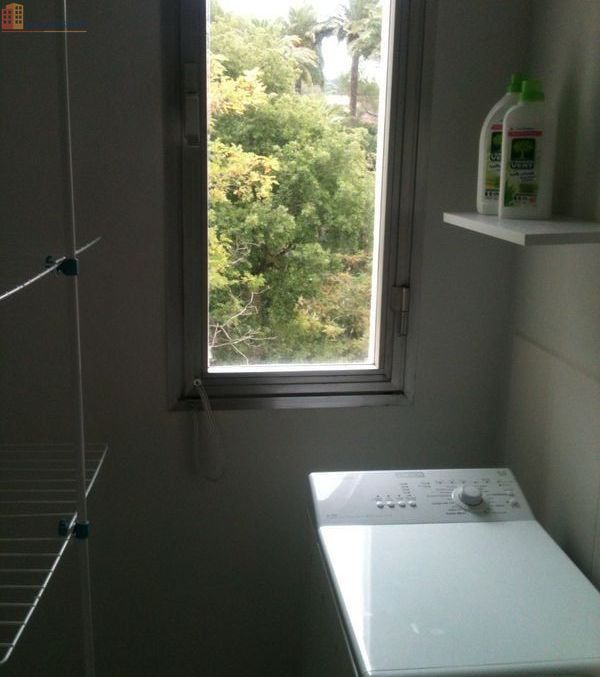 Studio 18m² Cannes 06150 - Meublé, dernier étage - Photo 4
