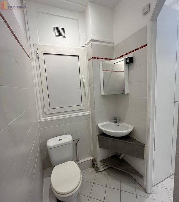 Studio meublé 21m² Nice centre - Lumineux, 3e étage - Photo 4
