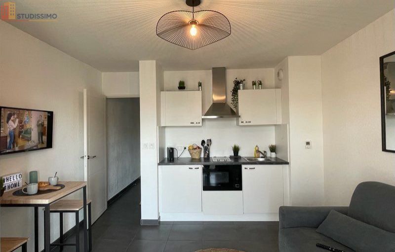 Studio 23m² Nice 06300 - Meublé, étage élevé - Photo 2
