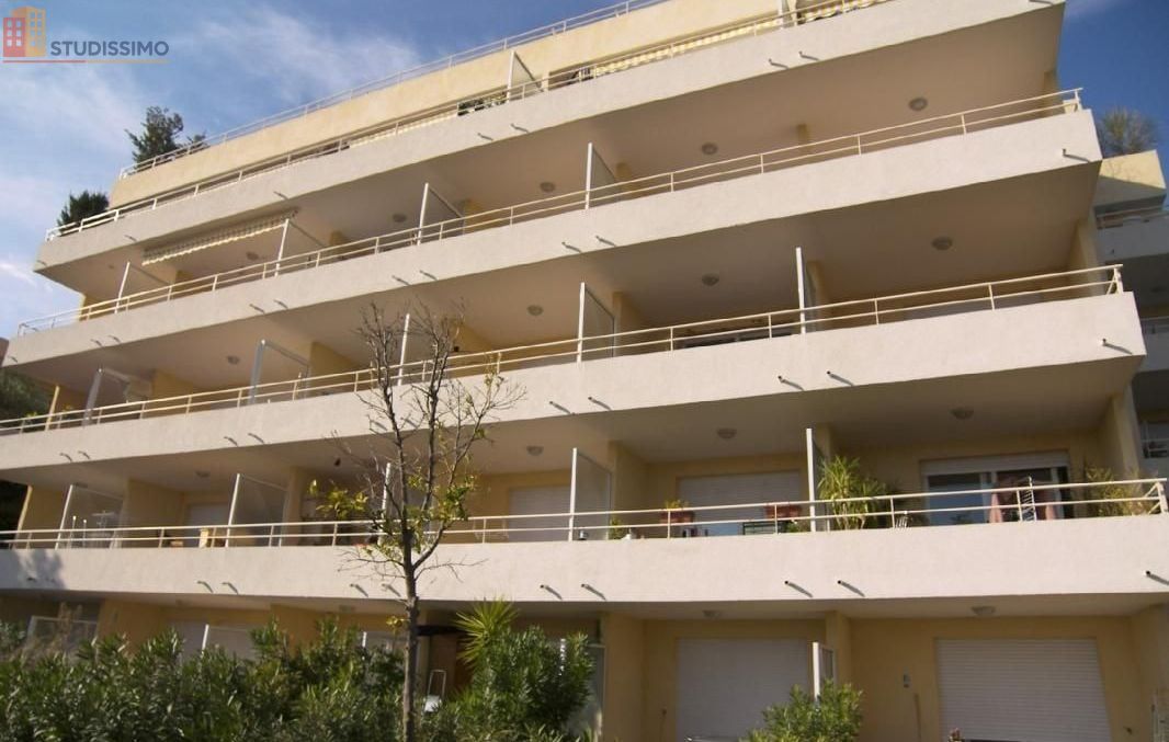 Studio meublé 20m² Nice 06200 - Lumineux, dernier étage - Photo 14