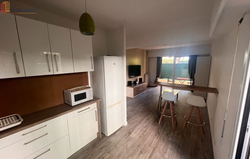 Studio 31m² Saint-Laurent-du-Var - Meublé, parking - Photo 1