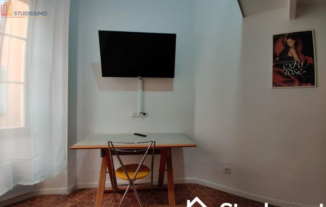 Studio meublé 20m² Grasse - Meublé, 1er étage - Photo 1