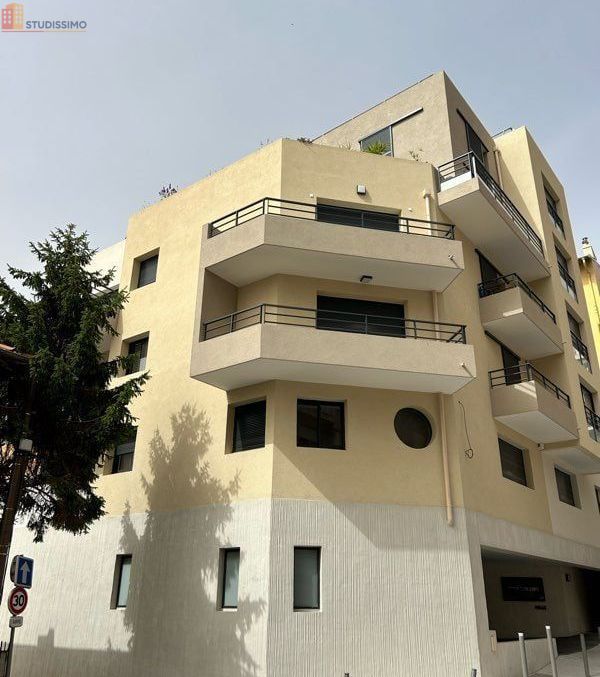 Studio meublé 21m² Nice 06000 - Proche quartier des Fleurs, lumineux - Photo 3