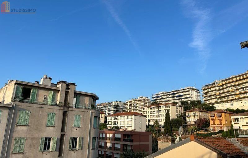 Studio meublé 21m² Nice 06000 - Proche quartier des Fleurs, lumineux - Photo 2