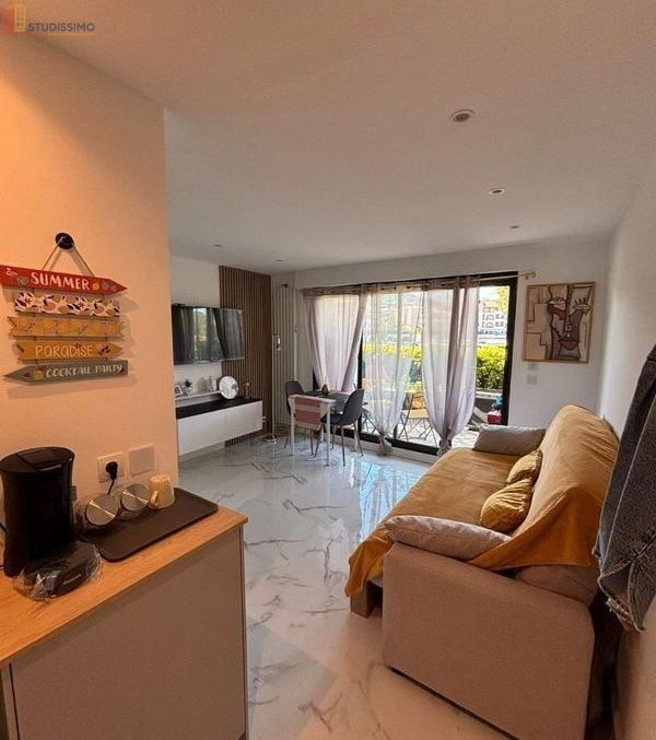 Studio meublé 20m² Mandelieu-la-Napoule - Piscine, lumineux - Photo 2