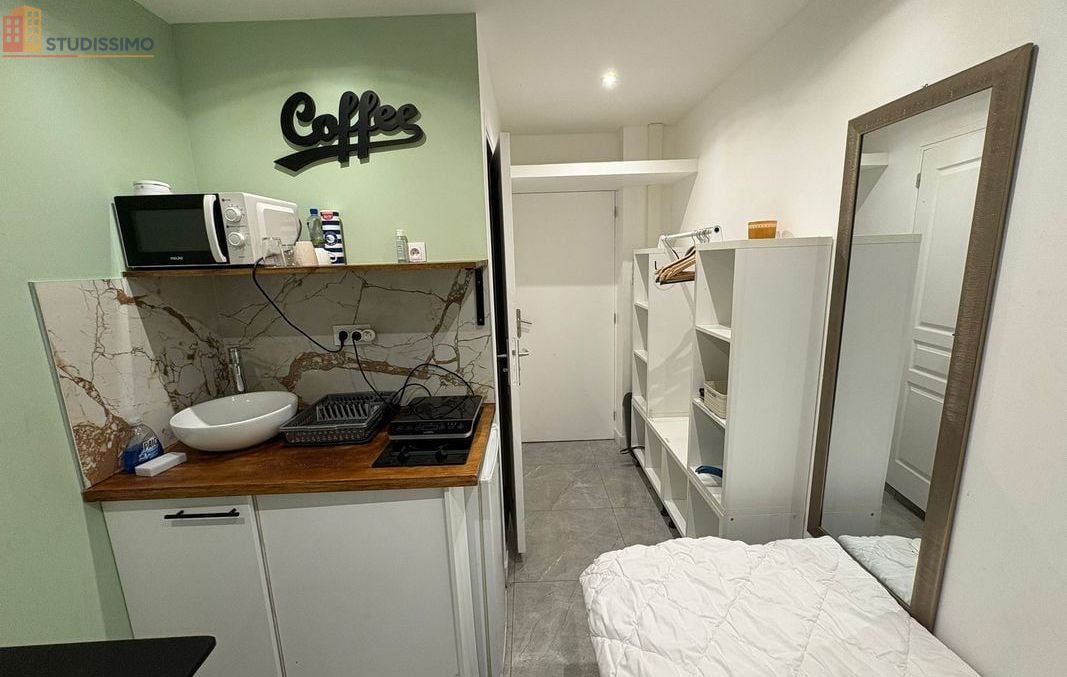 Studio meublé 10m² Cannes 06400 - Toute équipée - Photo 1