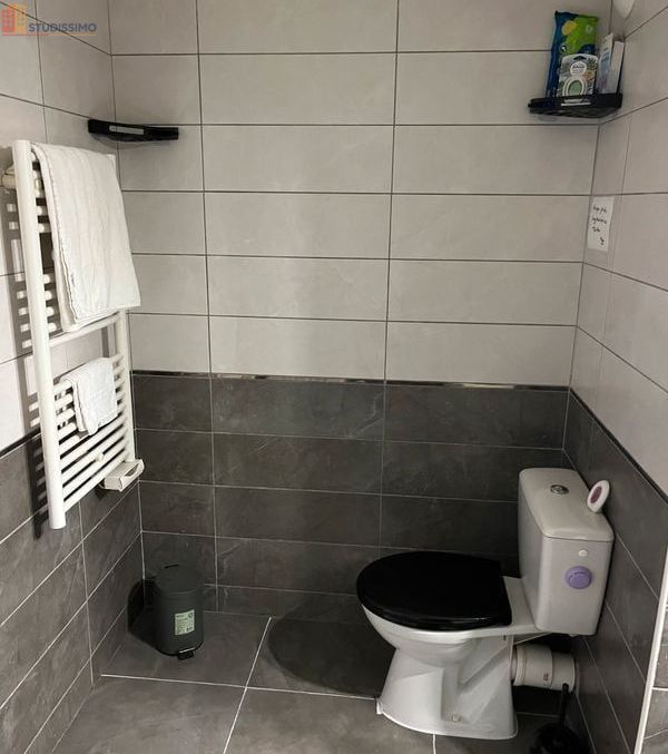 Studio meublé 28m² Antibes 06160 - Lumineux, proche centre - Photo 2