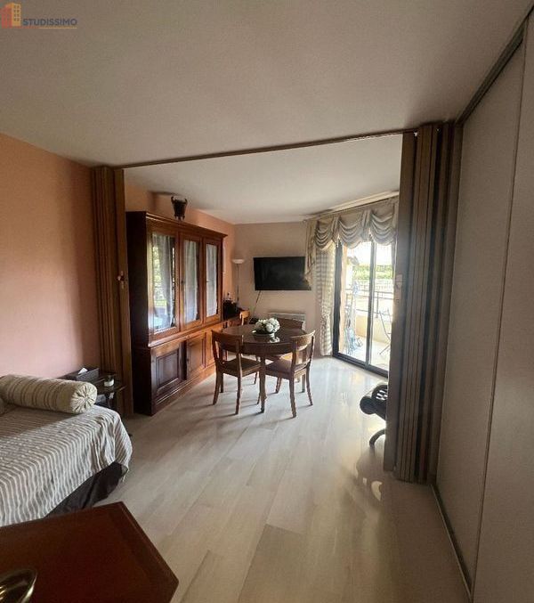 Studio meublé 35m² Nice Cimiez - Terrasse, résidence avec piscine - Photo 8