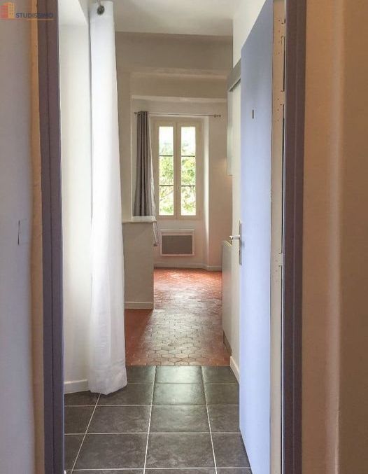 Studio meublé 25m² Puget-Théniers - Balconnet, centre-ville - Photo 2
