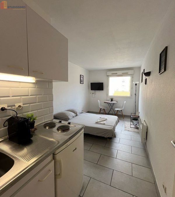 Studio meublé 18m² Nice 06300 - Meublé, étage élevé - Photo 1