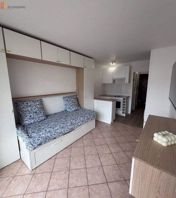 Studio meublé 20m² Nice 06000 - Vue ville et aperçu mer - Photo 1