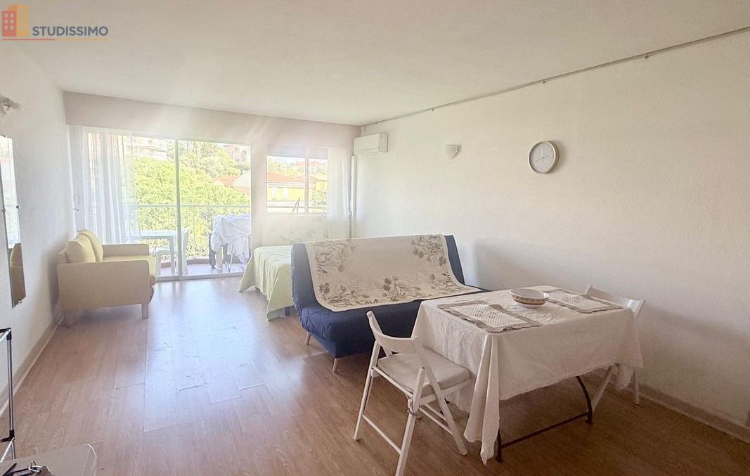 Studio meublé 38m² Cannes 06400 - Vue mer - Photo 3