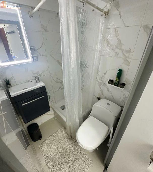 Studio meublé 11m² Nice Vieux-Nice - Meublé, lumineux - Photo 1