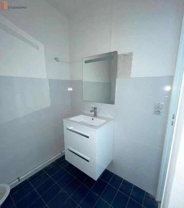 Studio 40m² Annonay - Lumineux, au 4e étage - Photo 2