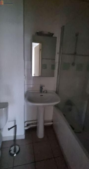 Studio 34m² Privas - Étage 3, DPE F - Photo 4