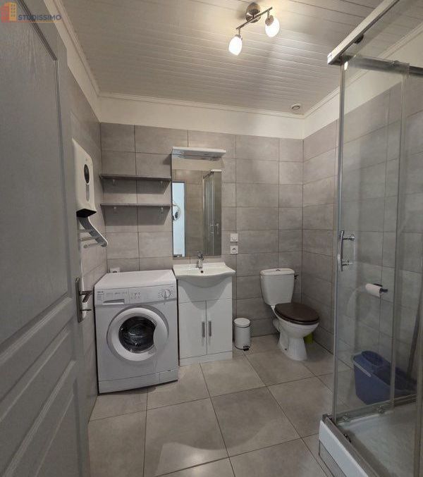 Studio meublé 28m² Vals-les-Bains - Meublé, au 3e étage - Photo 1