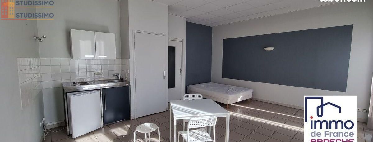 Studio à Privas