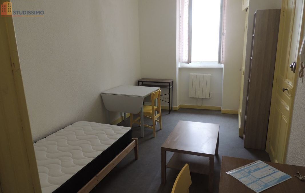 Studio meublé 25m² Privas - Meublé, dernier étage - Photo 2
