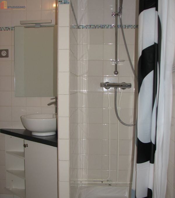 Studio meublé 26m² Tournon-sur-Rhône - Meublé, 2e étage - Photo 2