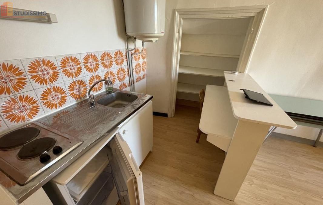 Studio 23m² Aubenas - - Photo 2