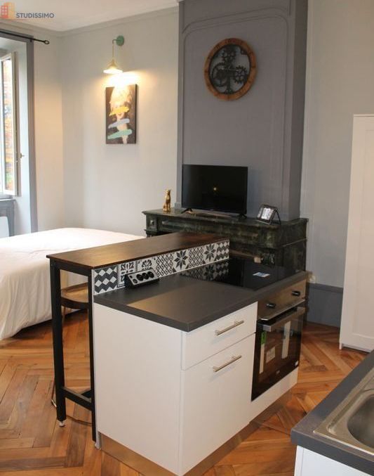 Studio meublé 32m² Annonay - Lumineux, 2e étage - Photo 9