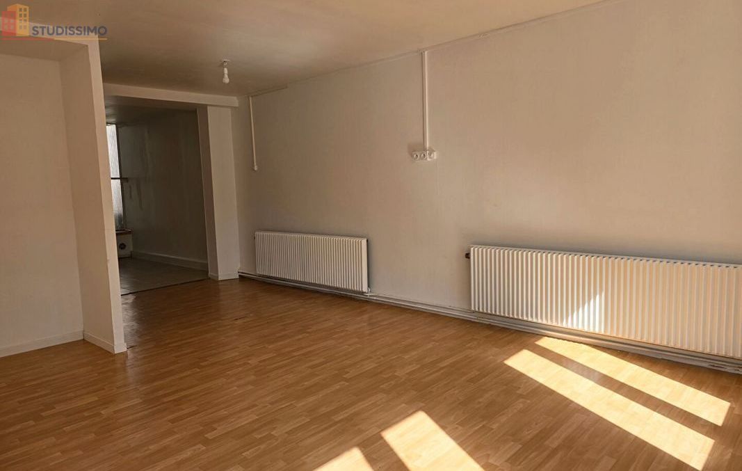 Studio 45m² Sedan 08200 - Photo 1