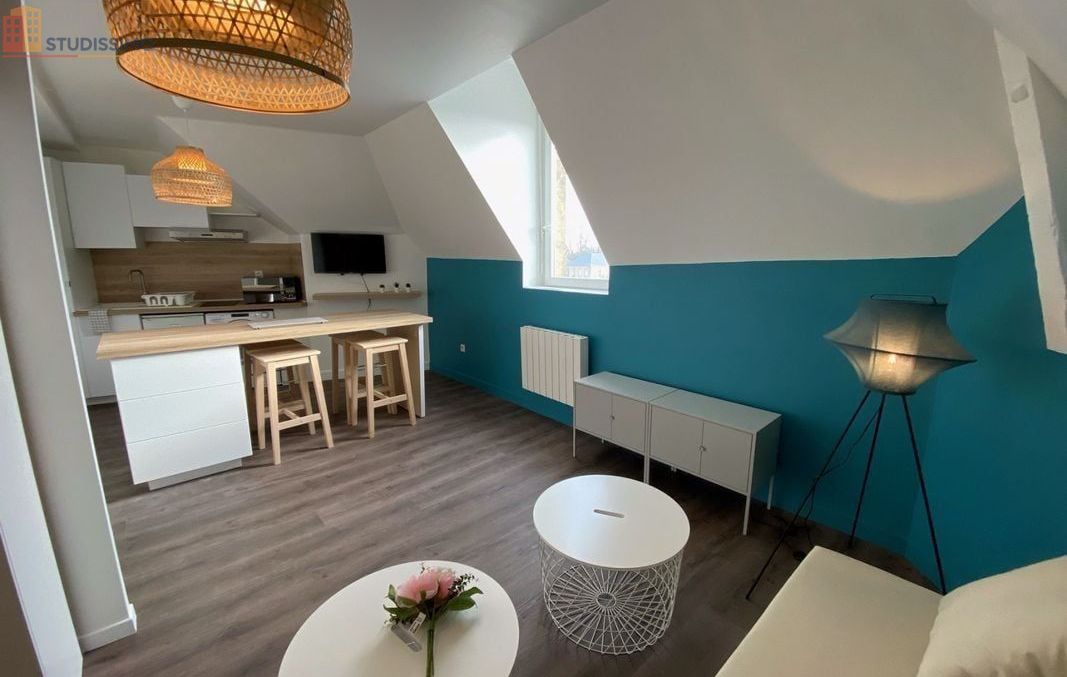Studio meublé 28m² Sedan 08200 - Lumineux, dernier étage - Photo 1