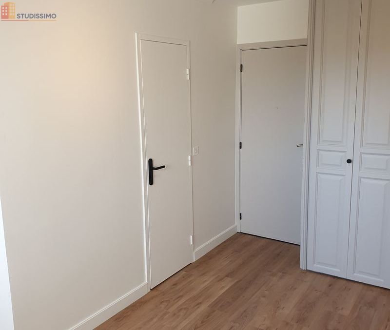 Studio meublé 16m² Charleville-Mézières - Meublé, dernier étage - Photo 6