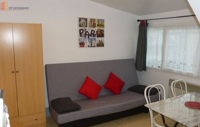 Studio à Sedan