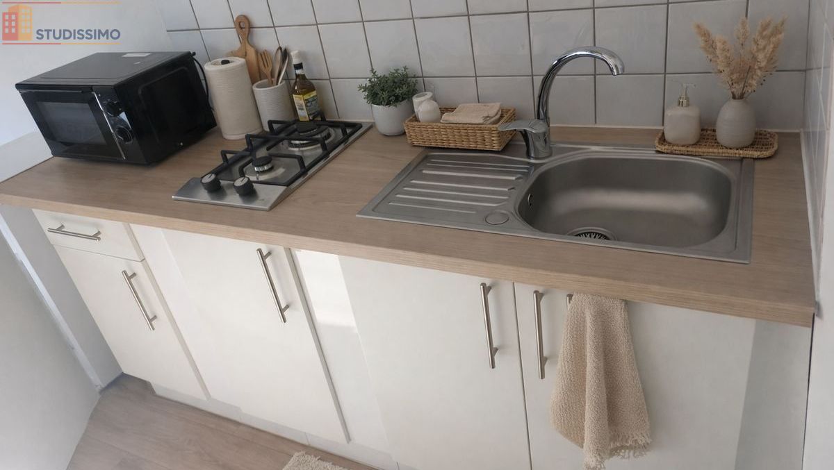 Studio meublé 18m² Bazeilles - Meublé, étage 2/2 - Photo 1