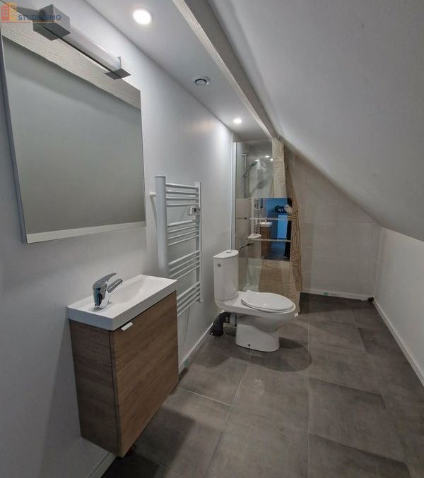 Studio meublé 28m² Charleville-Mézières - Quartier calme, proche gare - Photo 2