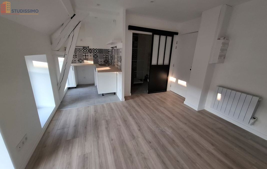 Studio à Vrigne aux Bois