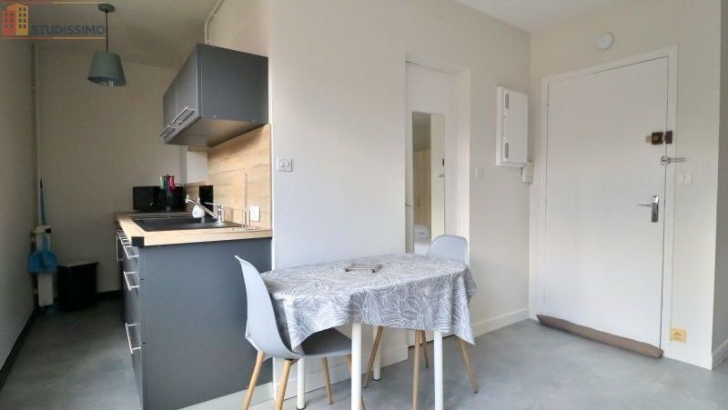 Studio meublé 25m² Saint-Julien-les-Villas - Meublé - Photo 3