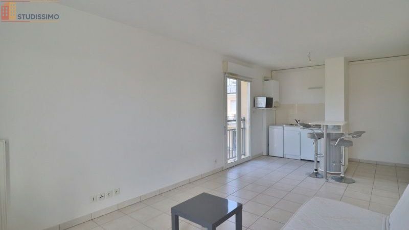 Studio 30m² Saint-André-les-Vergers - Meublé, étage 2 - Photo 8
