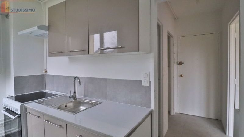 Studio 26m² Saint-André-les-Vergers - (aucune caractéristique) - Photo 4