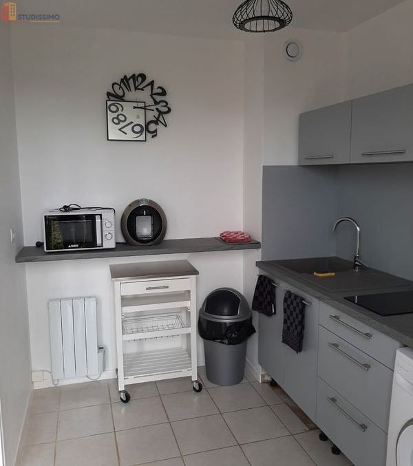 Studio meublé 30m² Troyes - Meublé, place de parking - Photo 2