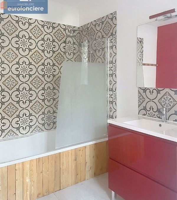 Studio 68m² Troyes - spacieux, lumineux - Photo 2