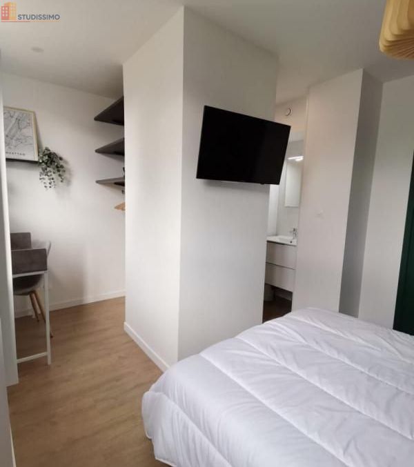 Studio meublé 9m² Troyes - Compact, meublé - Photo 3