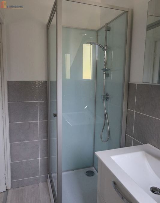 Studio meublé 25m² Troyes 10000 - Meublé, place de parking - Photo 2