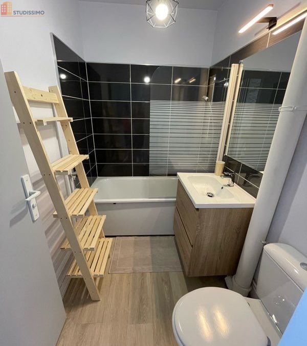 Studio meublé 25m² La Chapelle-Saint-Luc - Meublé, 3e étage - Photo 5